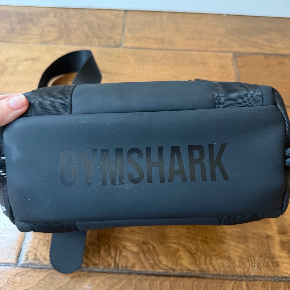 Gymshark Everyday Mini Holdall Black Gym Bag - Picture 5 of 9